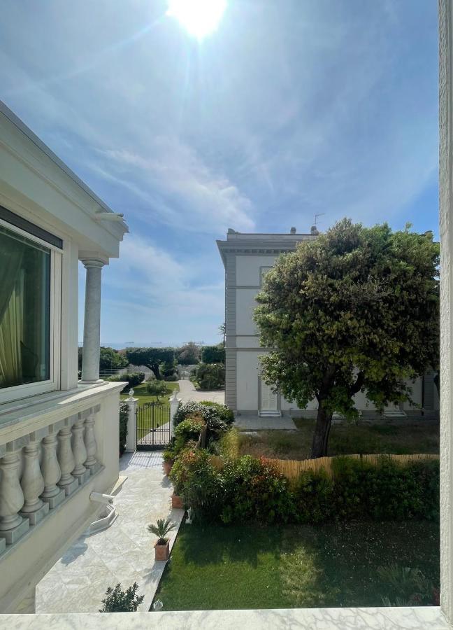 Villa Bianca A Few Steps By The Sea With Exclusive Garden & Jacuzzi Livorno Kültér fotó