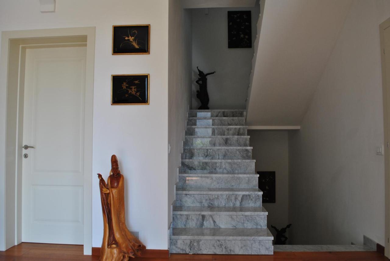 Villa Bianca A Few Steps By The Sea With Exclusive Garden & Jacuzzi Livorno Kültér fotó